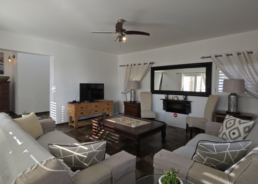 5 Bedroom Property for Sale in Wavecrest Eastern Cape